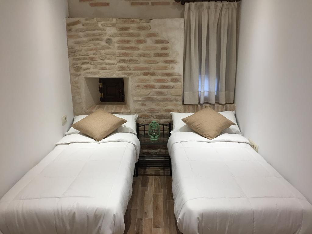 Apartmán Teatro Rojas II Toledo Exteriér fotografie
